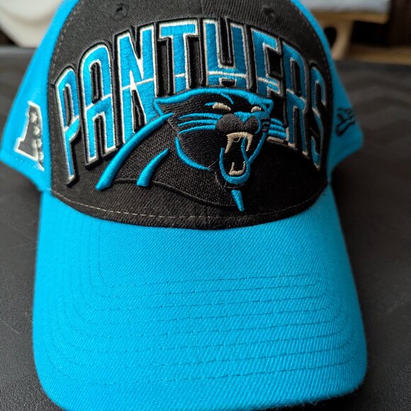 2/$12 - NHL, NFL, NBA, MLB Hats - Picture 13 of 14